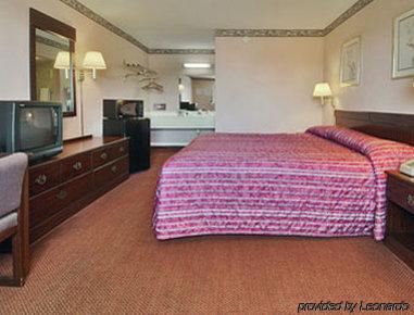 Americas Best Value Inn Tucker Room photo