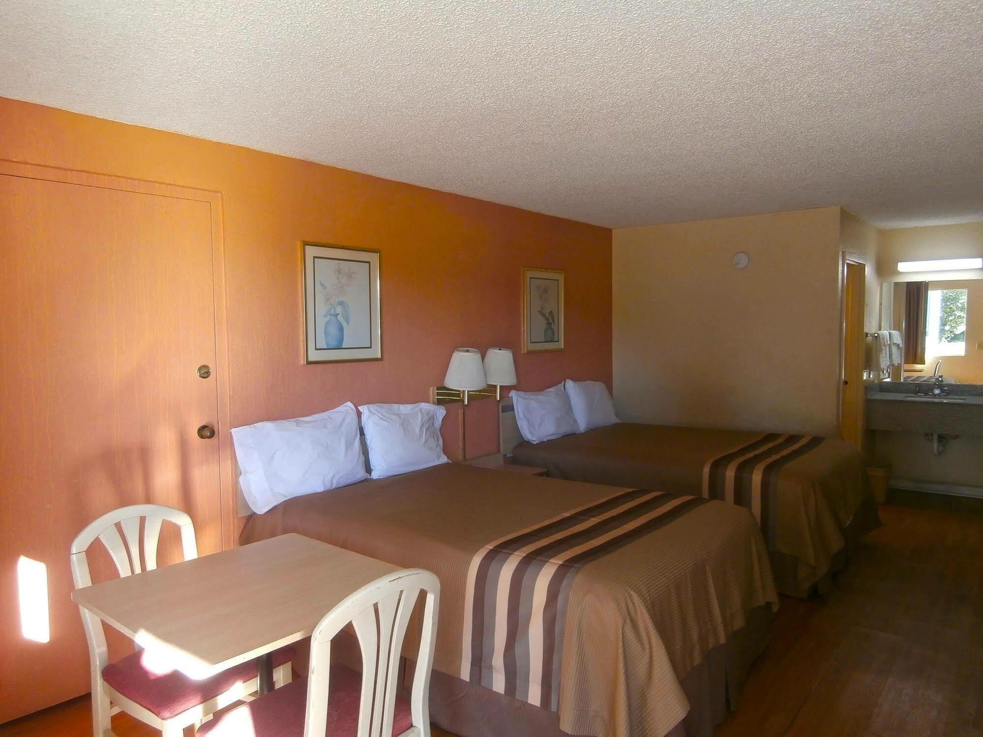 Americas Best Value Inn Tucker Exterior photo